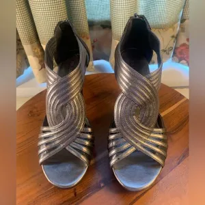 Womens Franco Sarto shoes. Inv 5382b