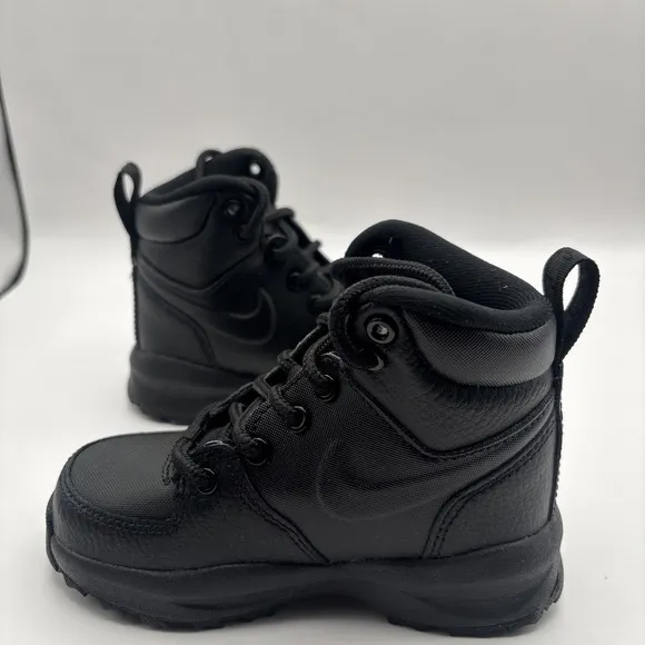 Youth Grade-School Nike Manoa'17 Leather Boots Triple Black (HF0750 001) 8C