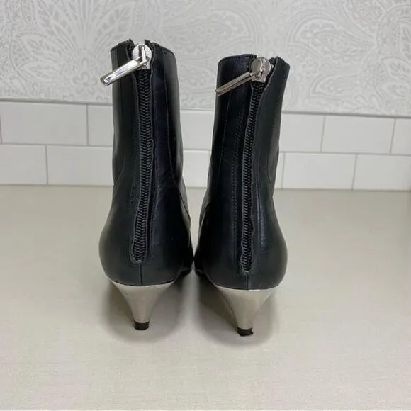 ZARA WOMAN SS LAMINATED LEATHER Triangular-shaped heel ANKLE BOOTS - Size 36