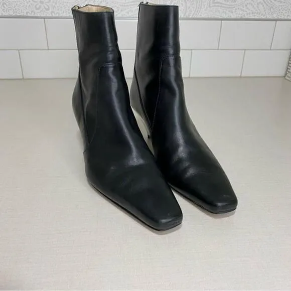 ZARA WOMAN SS LAMINATED LEATHER Triangular-shaped heel ANKLE BOOTS - Size 36