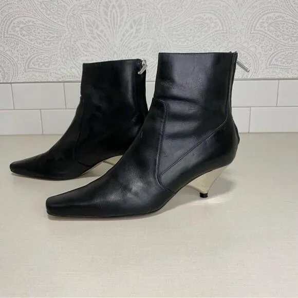 ZARA WOMAN SS LAMINATED LEATHER Triangular-shaped heel ANKLE BOOTS - Size 36