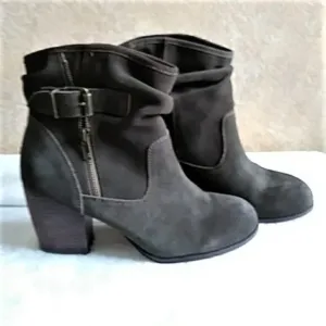 Zigi Soho Suede Ankle Boots Sz 10 EUC